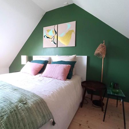 Chambre Dans Atelier D'Artiste Bed & Breakfast เลอม็องส์ ภายนอก รูปภาพ
