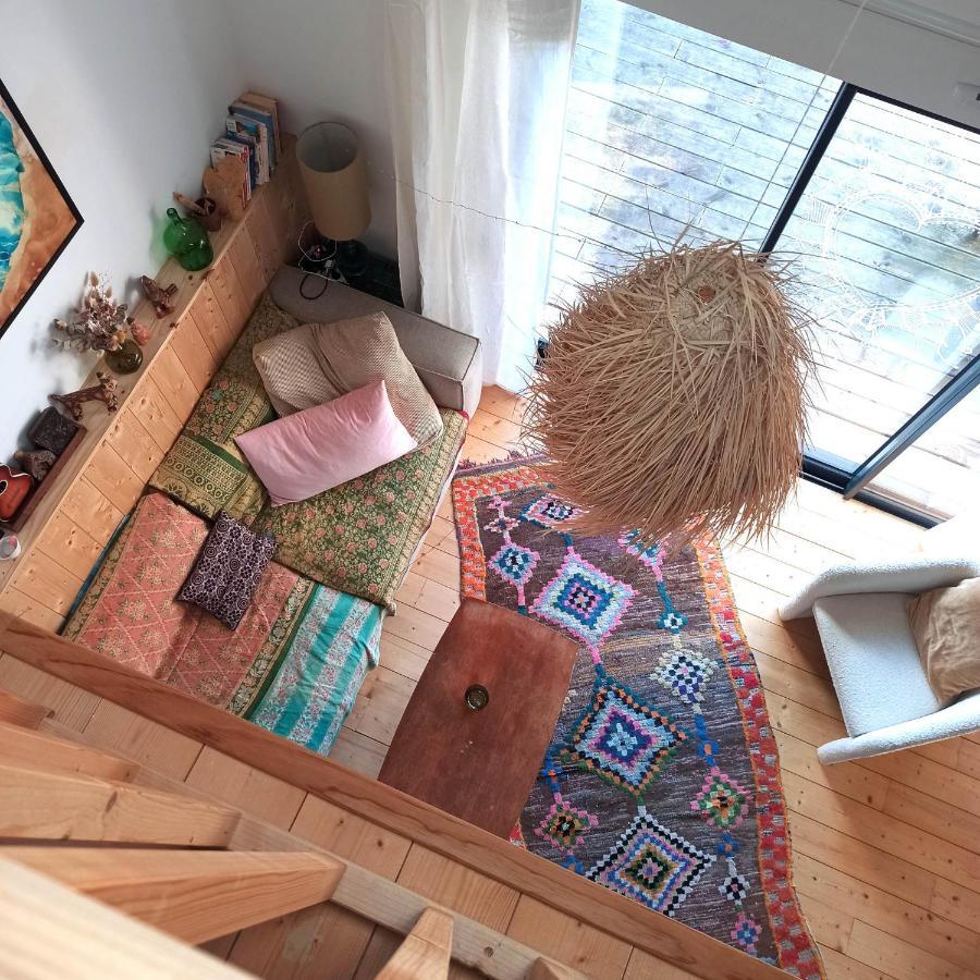 Chambre Dans Atelier D'Artiste Bed & Breakfast เลอม็องส์ ภายนอก รูปภาพ